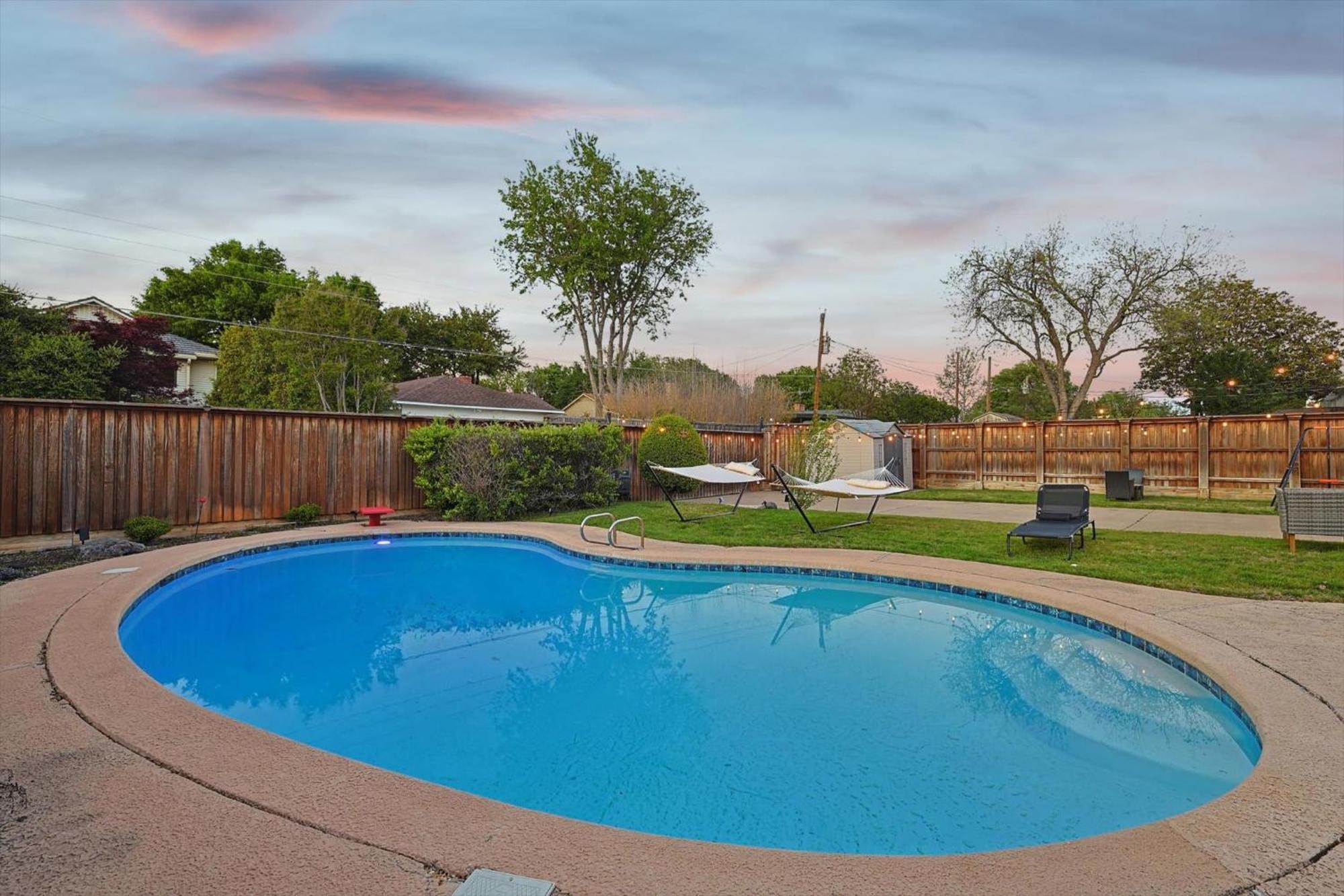 Spectacular 6Br 2,5Ba Holiday Home With Pool Dallas Exterior foto